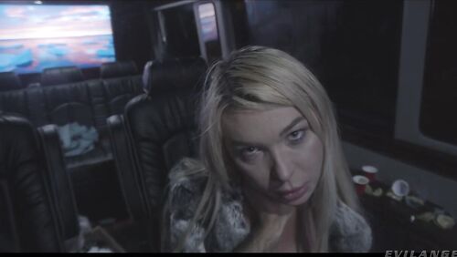 Transsexual Angel - Bonus-Snow Flashing