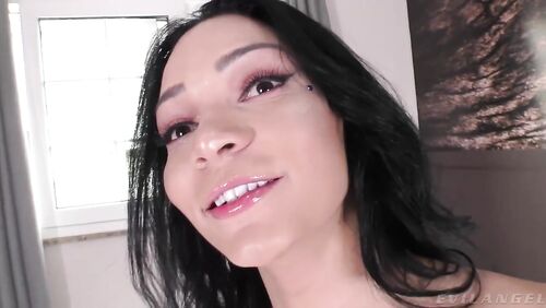 Transsexual Angel - TS Hanna Rios: 69 + Fuck + Facial