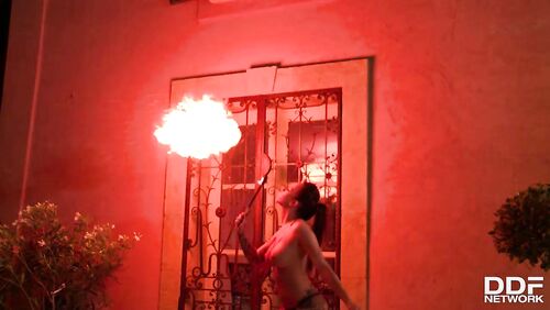 Flaming Hot Pussy: Sexy Pyromaniac Plays With Fire