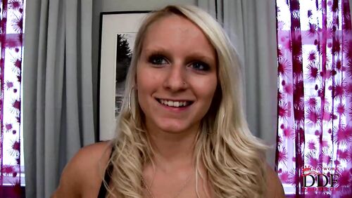 Cute blonde nwecomer gets naked