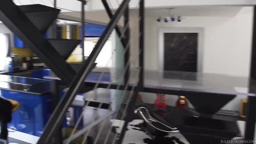 Jasmine Jae Being Spied On By A Delivery Man
