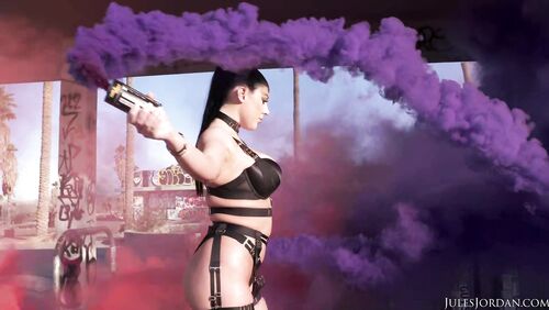 Angela White Gets Dp'd In A Desolate Warehouse