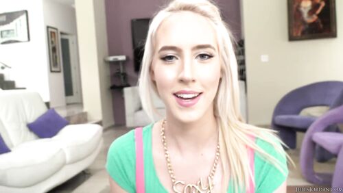 Cadence Lux Begs For Maximum Penetration!