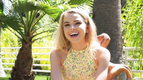 Alina West 19 year old teen does her 1st DP