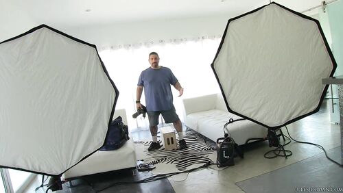 Ash Hollywood Gets A Facial Blast From Manuel Ferrara