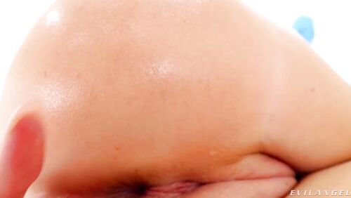 STELLA LUXX Rowdy Anal Gaping & A2M