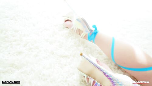 Keira Croft is an exotic whore that love anal sex