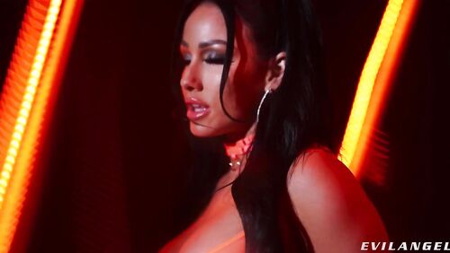 Deep Inside Jennifer White Sc. 2