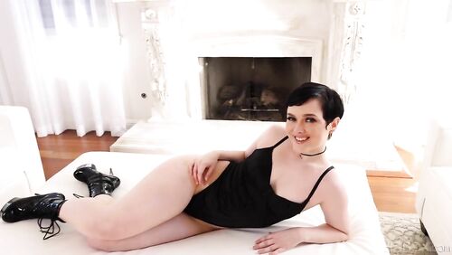 Jade Valentine: Built For Anal