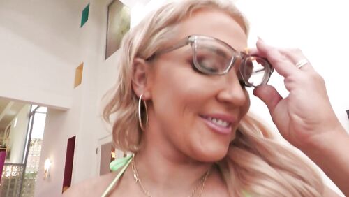 Double Vag for Big Tit Blonde Nikki Sexx