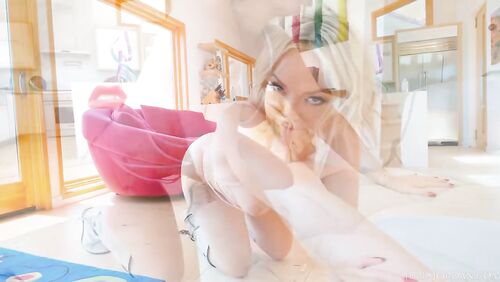Big Booty Eclipse: Alexis Texas Casts Her Curves Over Jordan