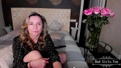 Pretty skinny milf super hot big booty ass web teasing