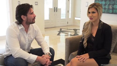 Savana Styles Opens Her Mouth For A Manuel CUM Cocktail!
