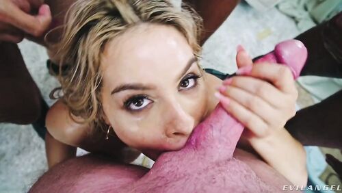 Nicole Does A Blowbang