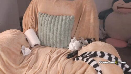 Wet Glasses Babe Rides Dildo & Vibrates Clit