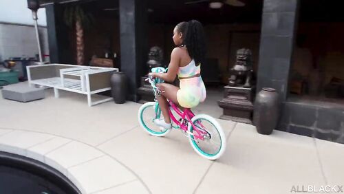 Lala Ivey Take Her For a Ride