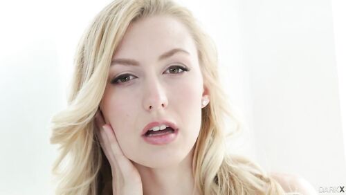 Blonde Beauty Alexa Grace IR